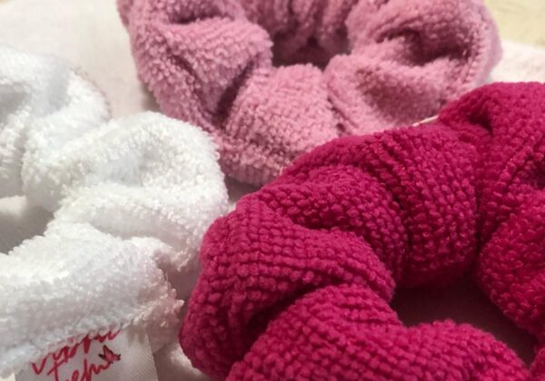 Scrunchie de Tela Microfibra (FUCSIA) - Image 2